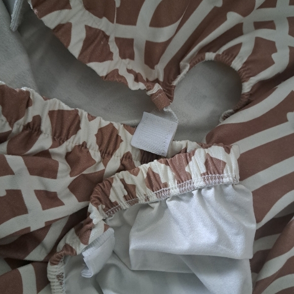 WINGBACK CHAIR stretch cover taupe white print coastal beachy neutral shade - Picture 6 of 7